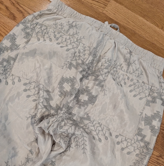 Johnny Was Gray Embroidered Jogger Pants Cupra Rayon Small - Picture 6 of 16